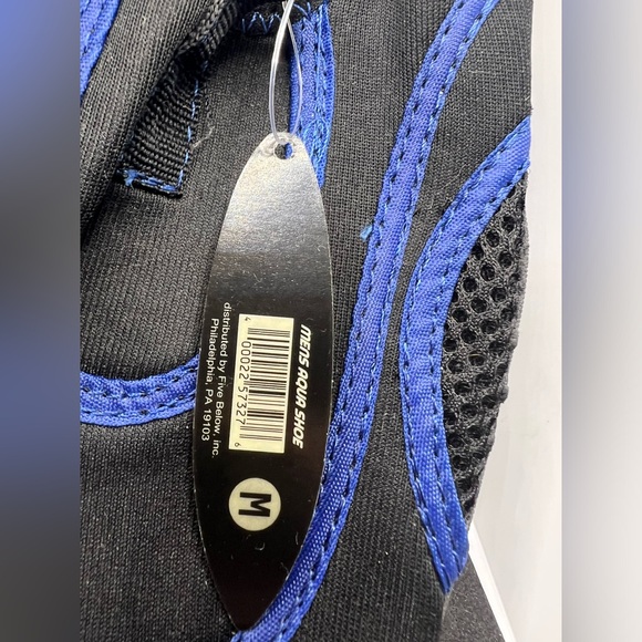 Water Shoes - from Walmart - Size Medium - Picture 2 of 7